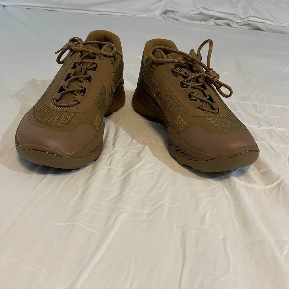 Nike React SFB Carbon Men's Elite Outdoor Shoes, Coyote Brown. Size 9.